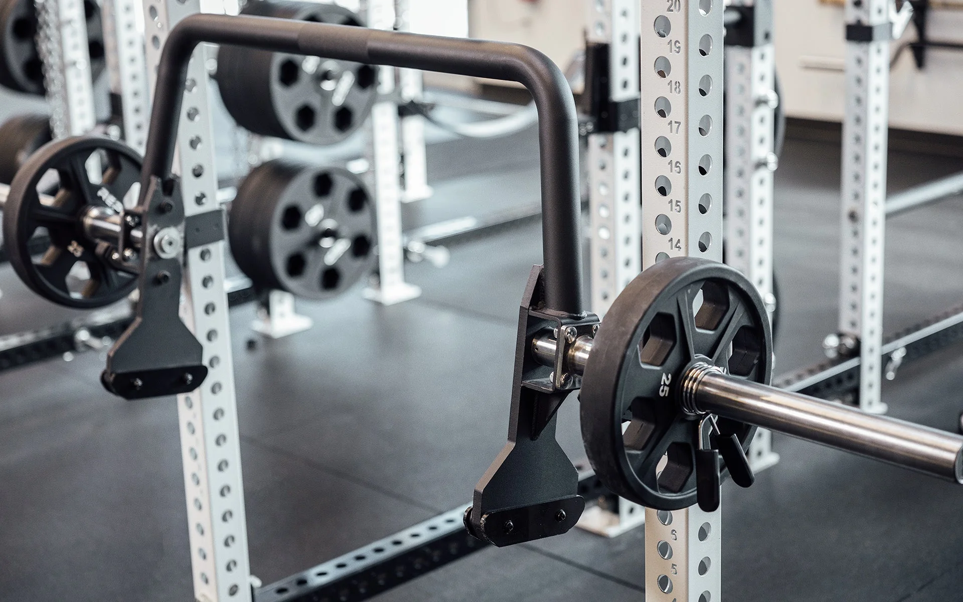 Open Trap Bar - Image 8